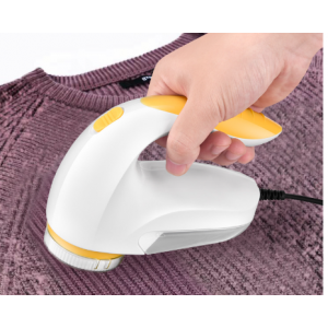 Carpet trimming machine
