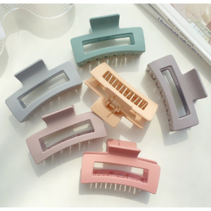 Plastic hair clip