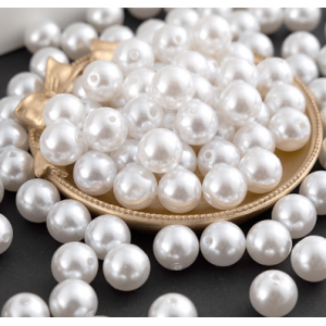 Plastic bead