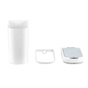 Plastic trash can