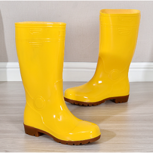 Plastic rain shoes