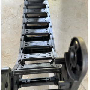 Plastic energy chains