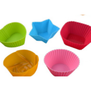 Plastic cake molds
