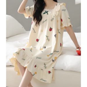 Ladies‘ Nightgown